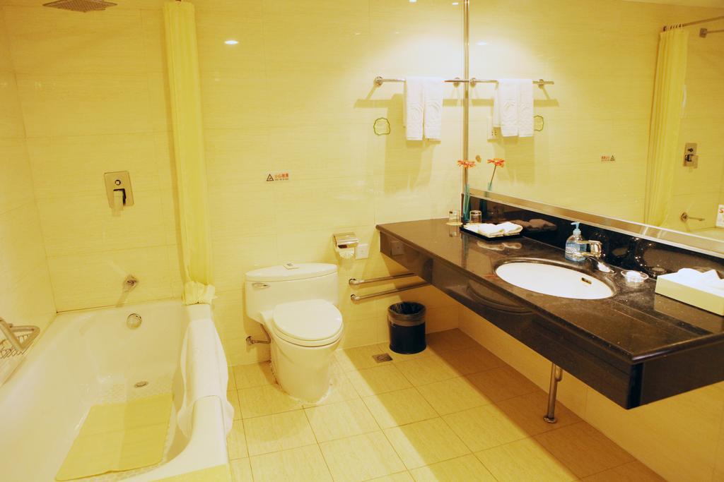Tianhong Hotel Heze Quarto foto